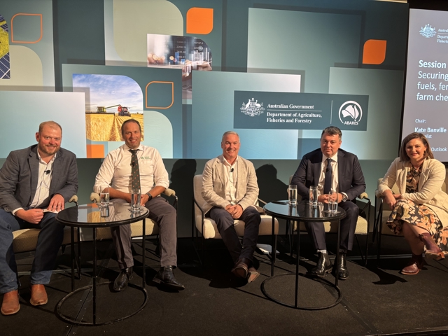 from left to right:   Andrew Henderson, Principal at Agsecure,  David Jochinke, President, National Farmers’ Federation, Scott Bowman, President Incitec Pivot Fertilisers, Kate Banville, Journalist.